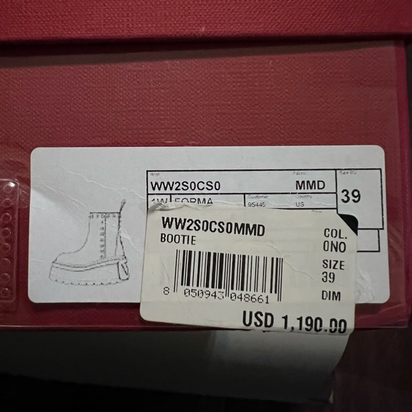 ❌SOLD❌ Valentino Garavani Rockstud VLOGO 85 Leather Platform Boots Size 39 - Picture 5 of 14